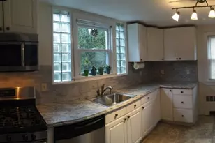 21 Cobb Pl, Morristown, NJ 07960 - Photo 3