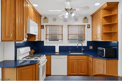 162 Maple Street, West Orange Township, NJ 07052 - Photo 11
