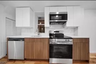 1111 53rd St, North Bergen, NJ 07047 - Photo 11