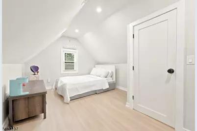 511 Roosevelt St, Roselle Park, NJ 07204 - Photo 15