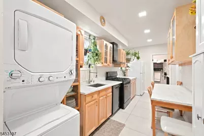 511 Roosevelt St, Roselle Park, NJ 07204 - Photo 19