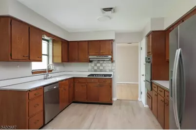 21 Saint Germain Dr, Clark Township, NJ 07066 - Photo 13