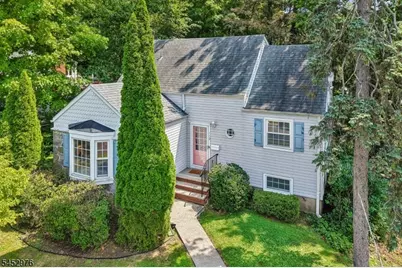 112 Fairview Av., West Orange Township, NJ 07052 - Photo 1
