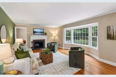 112 Fairview Av., West Orange Township, NJ 07052 - Photo 3