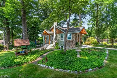 165 New Jersey Ave, Jefferson Township, NJ 07849 - Photo 1