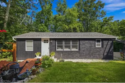 34 Hillside Dr, Wantage, NJ 07461 - Photo 1
