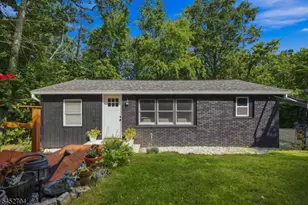 34 Hillside Dr, Wantage, NJ 07461 - Photo 1
