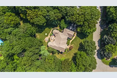 2 Goldfinch Run, Kinnelon, NJ 07405 - Photo 3