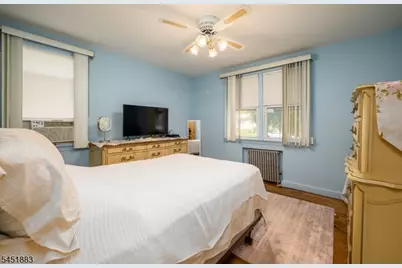 110 Amherst Ave, Woodbridge Township, NJ 07067 - Photo 23