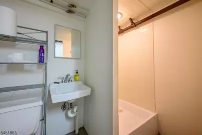 110 Amherst Ave, Woodbridge Township, NJ 07067 - Photo 37