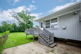 110 Amherst Ave, Woodbridge Township, NJ 07067 - Photo 5