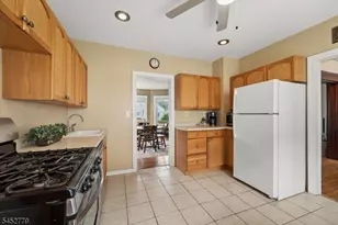 7 Morris Plns Ave, Morris Plains, NJ 07950 - Photo 13