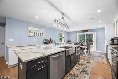 42 Wells Ct, Bloomfield, NJ 07003 - Photo 9
