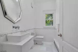 12 Byron Ct, Parsippany, NJ 07054 - Photo 17
