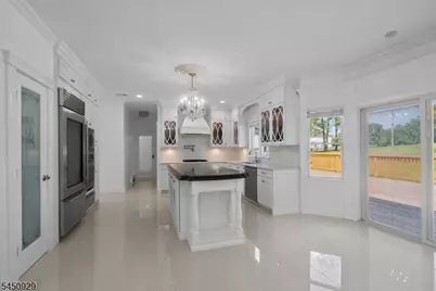 12 Byron Ct, Parsippany, NJ 07054 - Photo 19