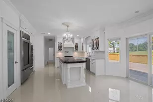 12 Byron Ct, Parsippany, NJ 07054 - Photo 19