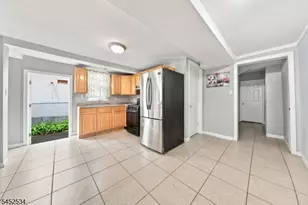 212 Port Ave, Elizabeth, NJ 07206 - Photo 5