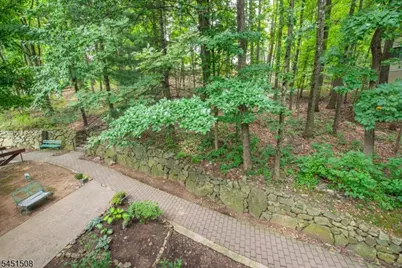 4 B-C Foxwood Dr #C, Morris Plains, NJ 07950 - Photo 19