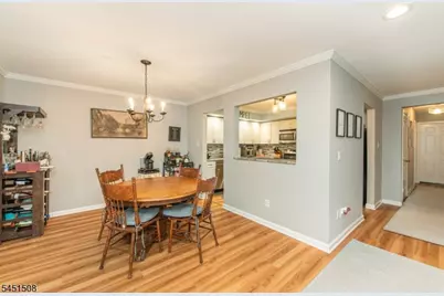 4 B-C Foxwood Dr #C, Morris Plains, NJ 07950 - Photo 9