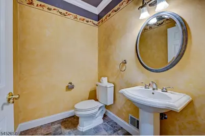 7 Bonnieview Ln, Montville Township, NJ 07082 - Photo 15