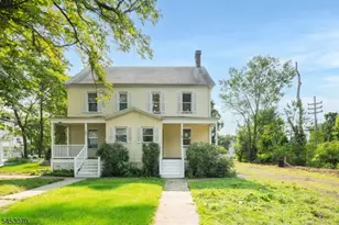 37 Bowers Ln, Chatham, NJ 07928 - Photo 1