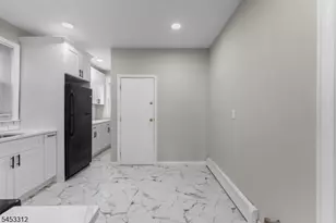 185 N 18th St, East Orange, NJ 07017 - Photo 9