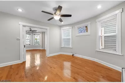 185 N 18th St, East Orange, NJ 07017 - Photo 5