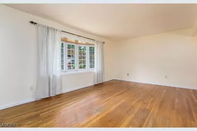1008 Carteret Rd, Bridgewater, NJ 08807 - Photo 5