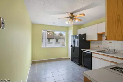 252 Drake Ln, Roxbury Township, NJ 07852 - Photo 7