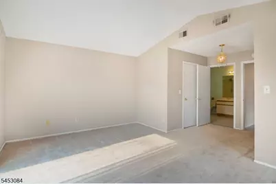 252 Drake Ln, Roxbury Township, NJ 07852 - Photo 15