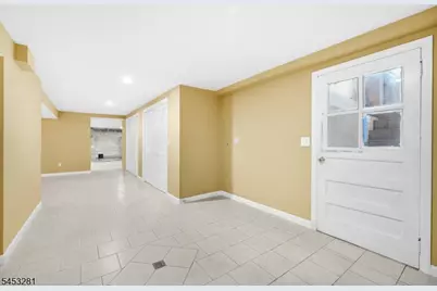 312 Naughright Rd, Washington Township, NJ 07853 - Photo 33