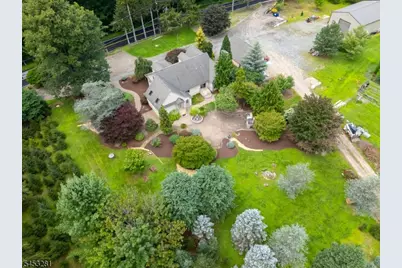 312 Naughright Rd, Washington Township, NJ 07853 - Photo 3