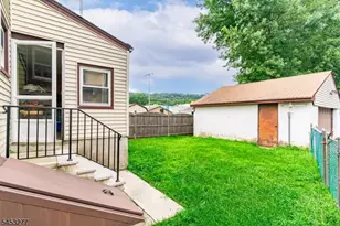97 Elberon Ave, Hawthorne, NJ 07506 - Photo 25