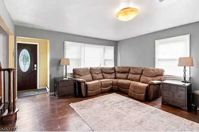 97 Elberon Ave, Hawthorne, NJ 07506 - Photo 5