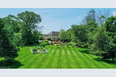 31 Primrose Ln, Bernards Township, NJ 07920 - Photo 5