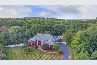 31 Primrose Ln, Bernards Township, NJ 07920 - Photo 1