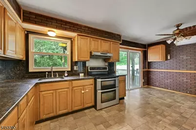 16 Essex Rd, Wantage, NJ 07461 - Photo 11