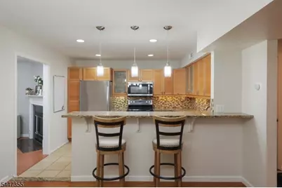 16 Yarmouth Ct, Scotch Plains Township, NJ 07076 - Photo 17