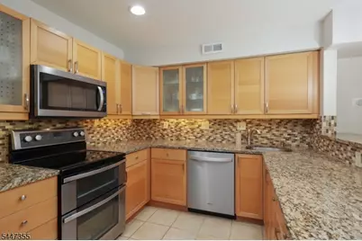 16 Yarmouth Ct, Scotch Plains Township, NJ 07076 - Photo 19