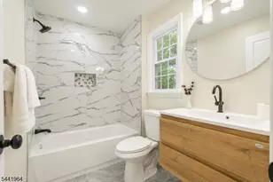 21 Glannon Rd, Livingston, NJ 07039 - Photo 17
