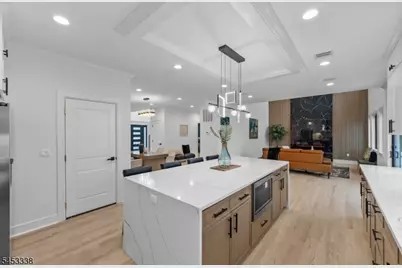 104 Highview Dr, Clifton, NJ 07013 - Photo 9