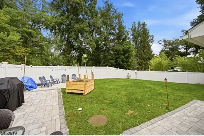 19 Northwestern Way, Hopatcong, NJ 07843 - Photo 25