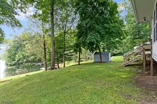 101 W Shore Dr, Hampton Township, NJ 07860 - Photo 17