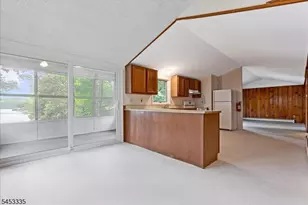 101 W Shore Dr, Hampton Township, NJ 07860 - Photo 5