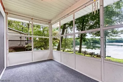 101 W Shore Dr, Hampton Township, NJ 07860 - Photo 9