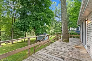 101 W Shore Dr, Hampton Township, NJ 07860 - Photo 15