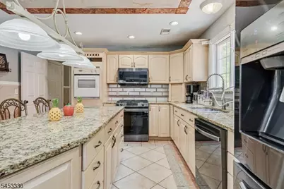 10 Skyler Ct, Jefferson Township, NJ 07438 - Photo 13