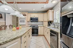10 Skyler Ct, Jefferson Township, NJ 07438 - Photo 13