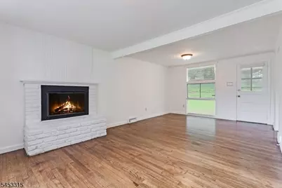 52 Hilltop Trl, Sparta Township, NJ 07871 - Photo 5