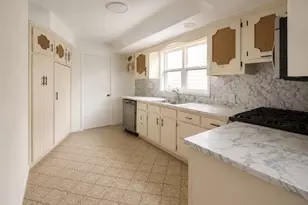 271 Travers Pl, Lyndhurst Township, NJ 07071 - Photo 7